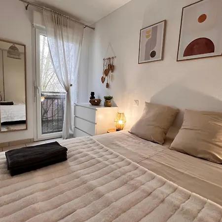 Le Boheme Chauraisien Apartment *